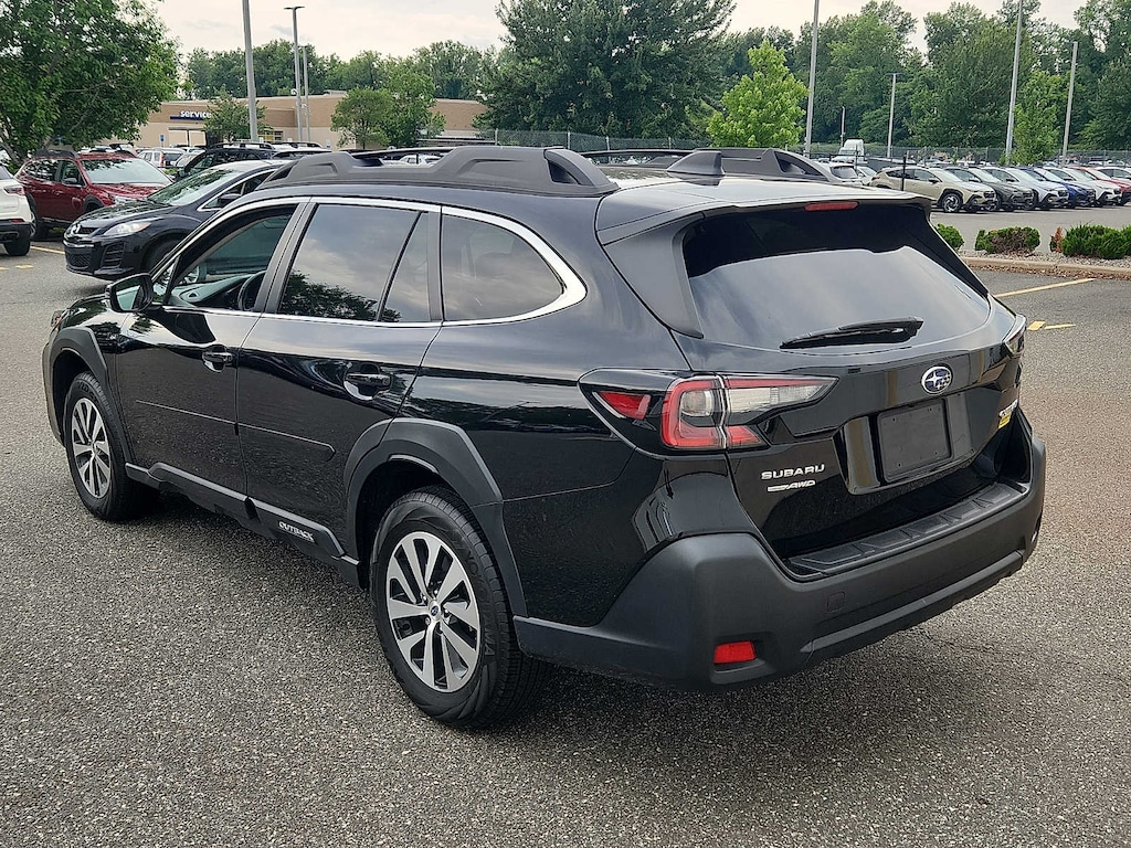 Used 2024 Subaru Outback Premium AWD