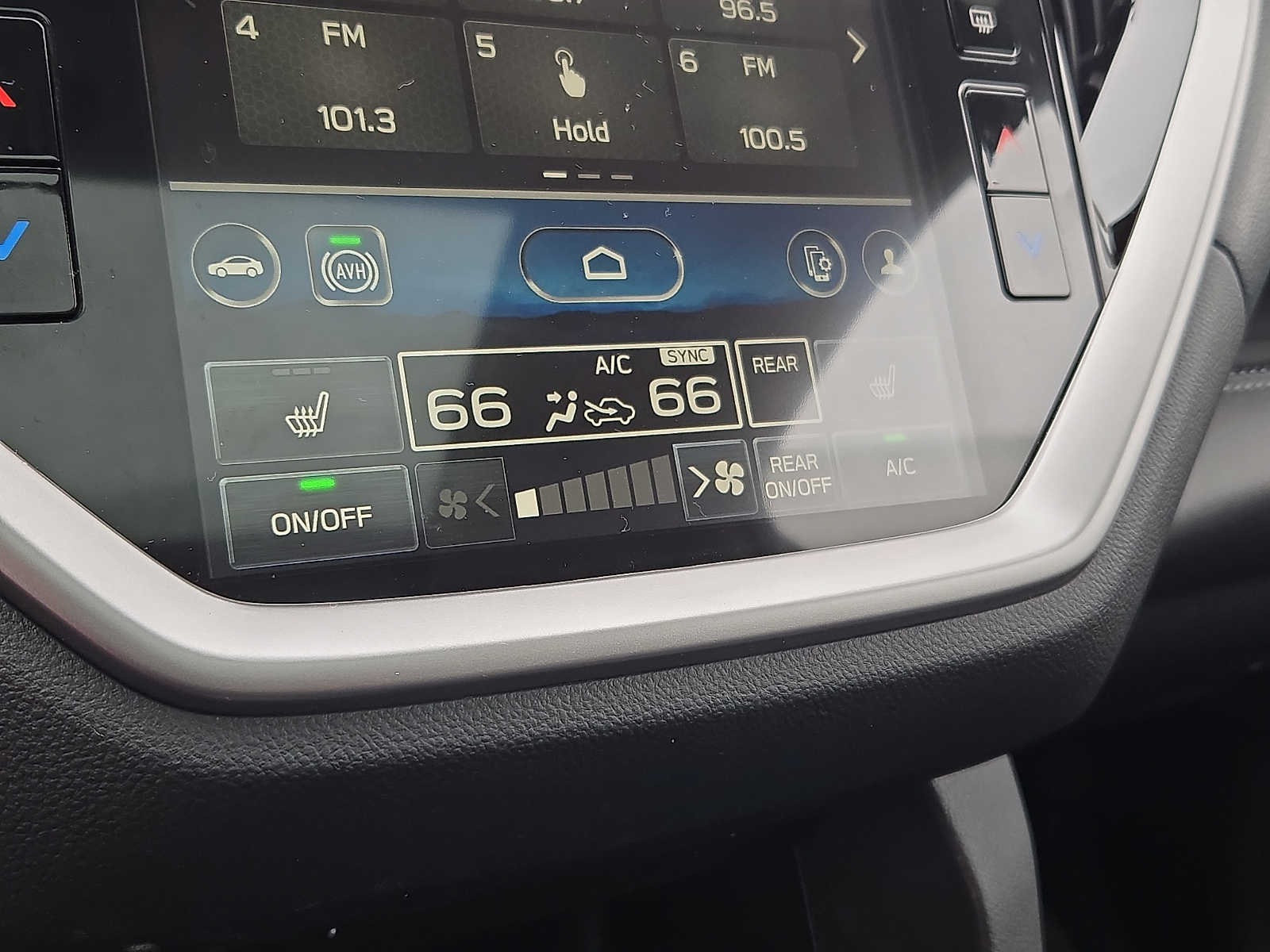 2025 Subaru Ascent Limited - Photo 16