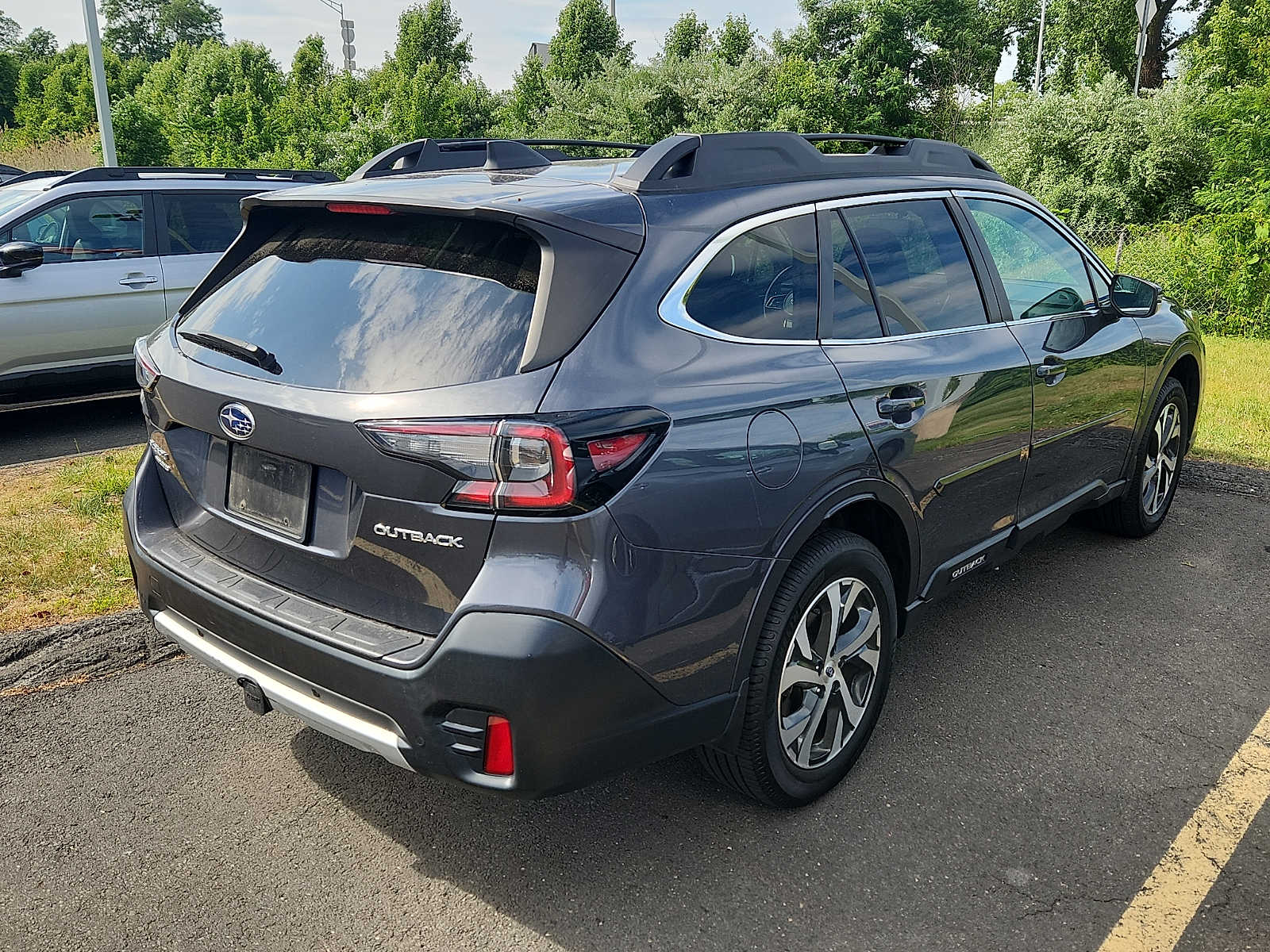 2022 Subaru Outback Limited - Photo 6