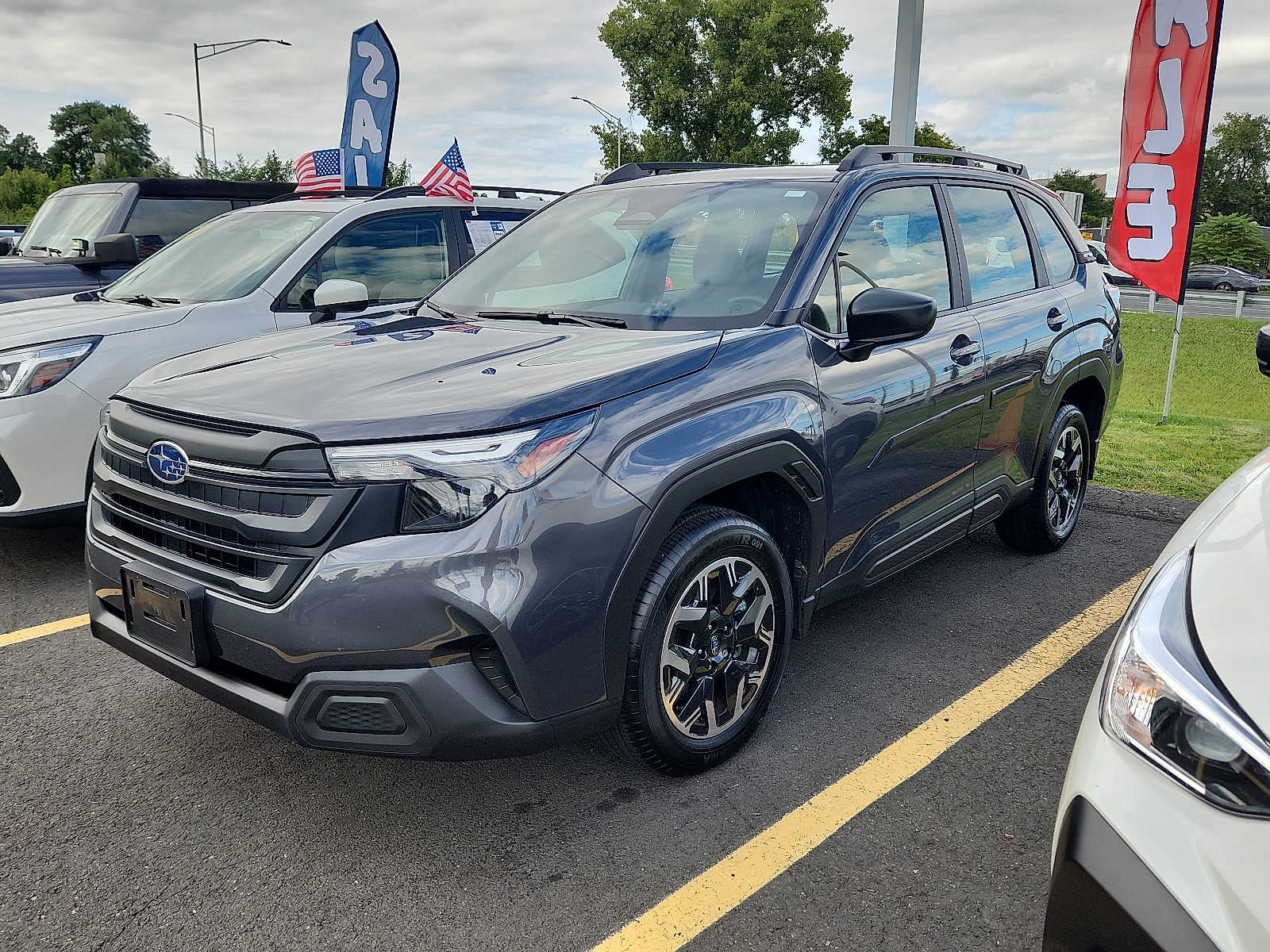 2025 Subaru Forester Base photo 2