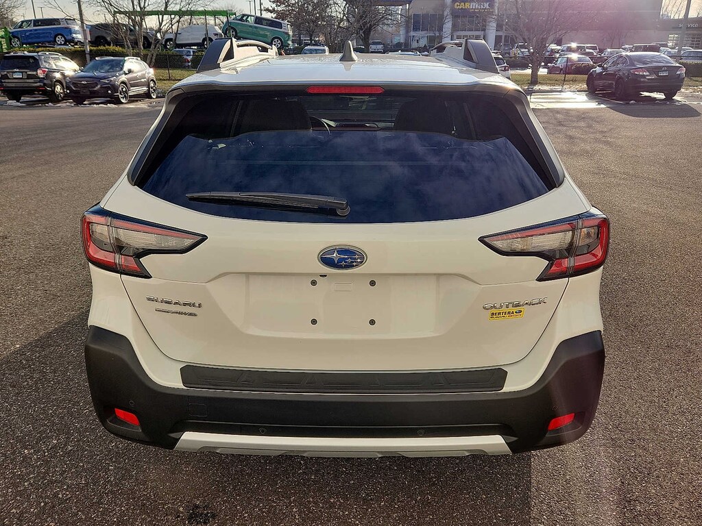 Used 2023 Subaru Outback Limited CVT