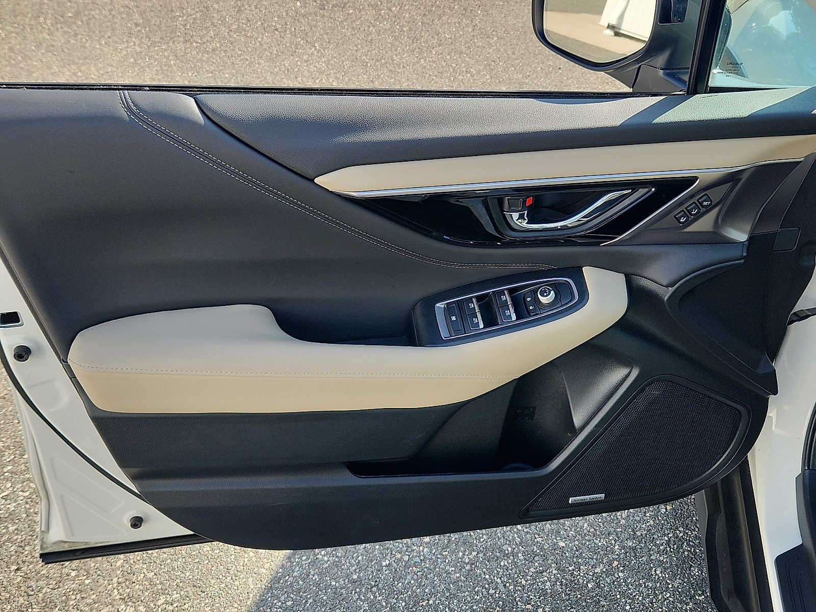 2025 Subaru Outback Limited - Photo 12