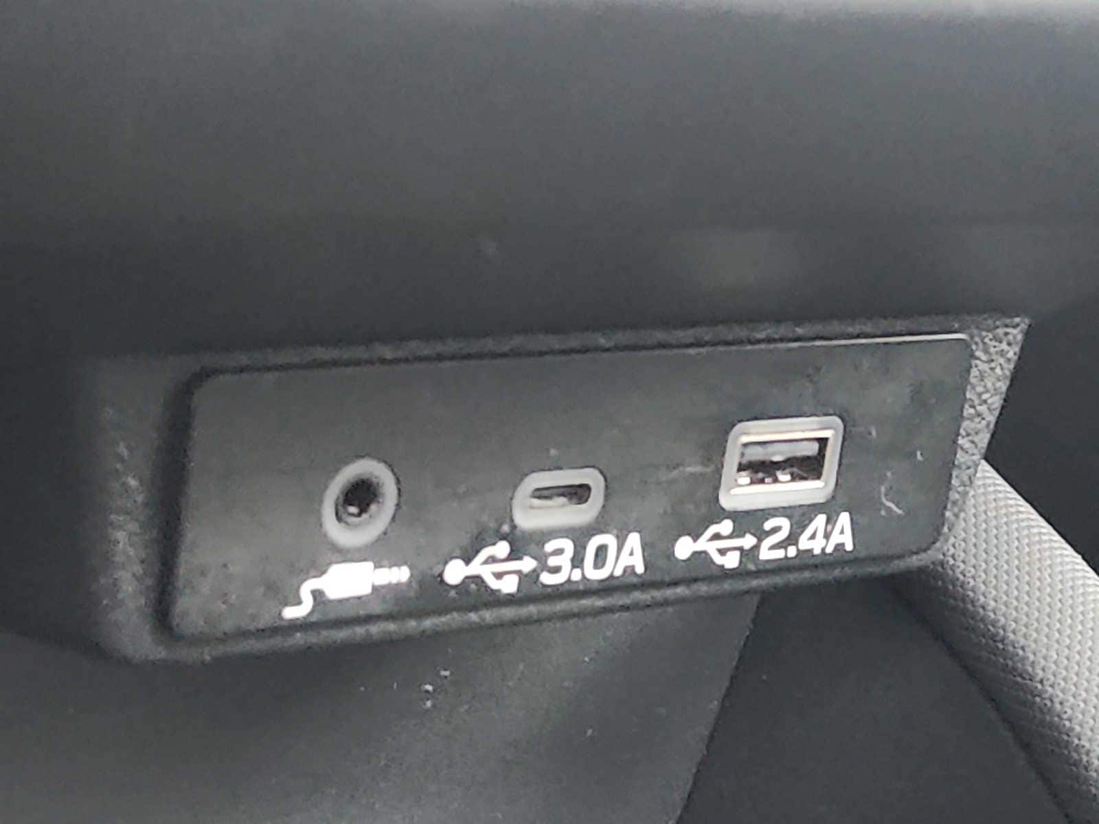 2025 Subaru Forester Limited - Photo 24
