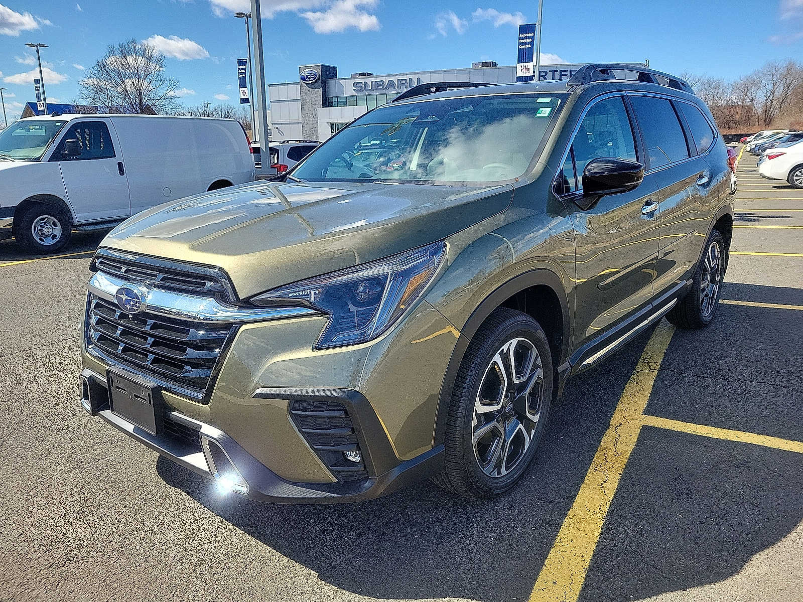 2025 Subaru Ascent Touring photo 2