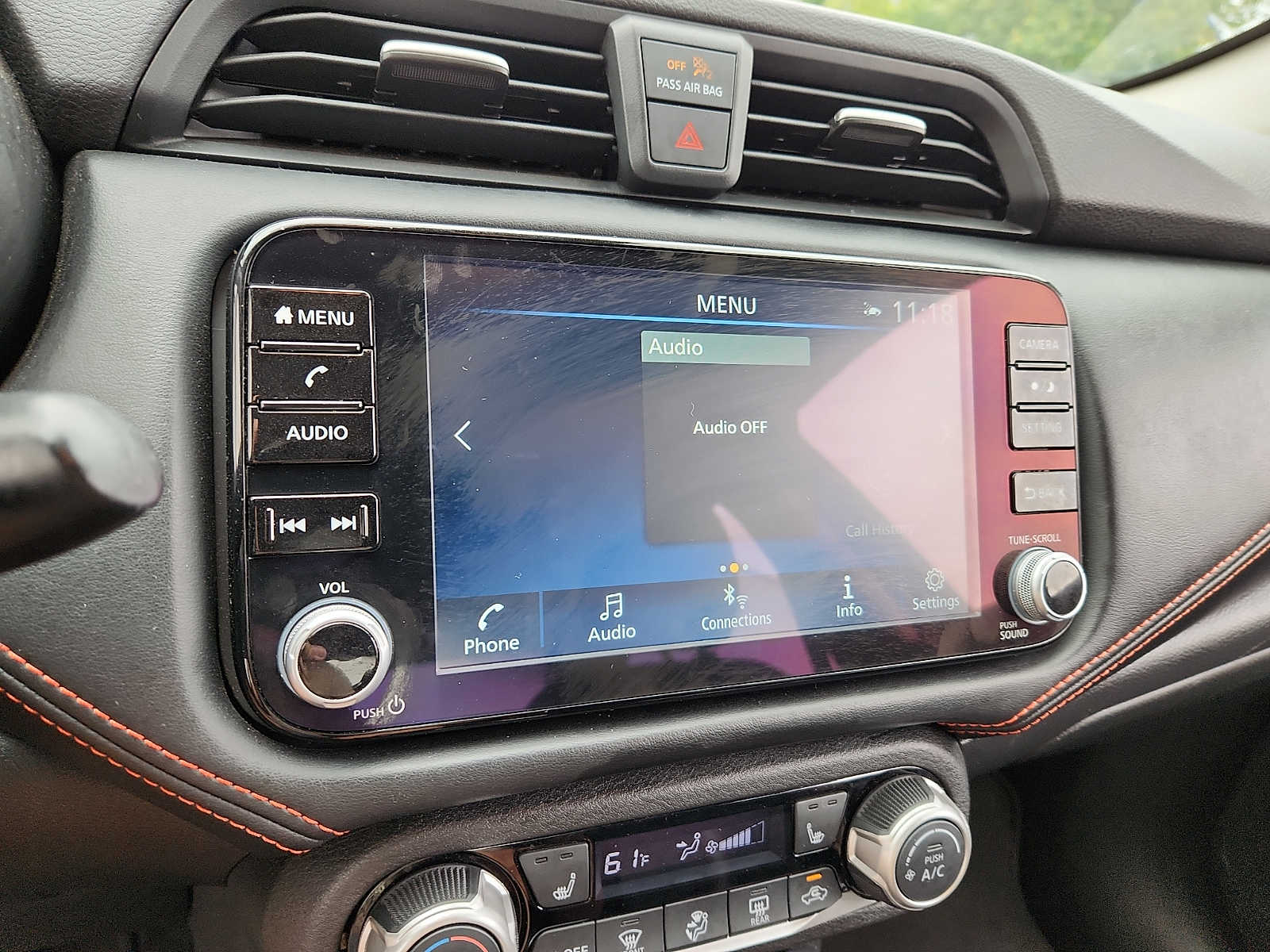 2025 Nissan Versa Sedan SR - Photo 16