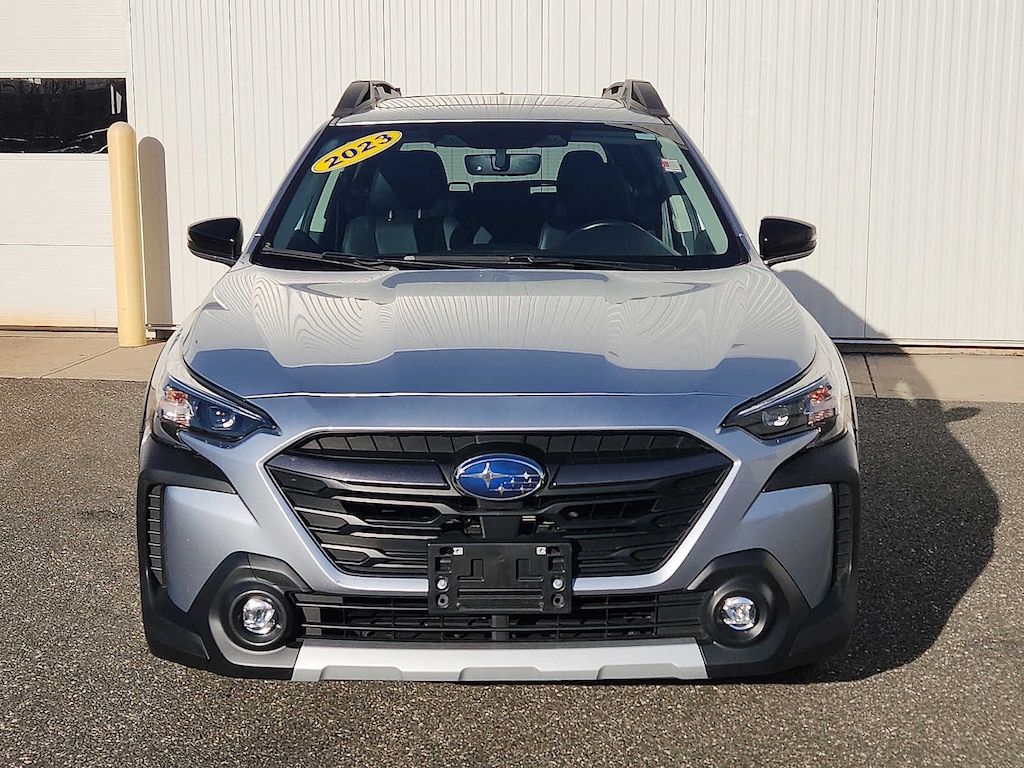 Used 2023 Subaru Outback Limited CVT