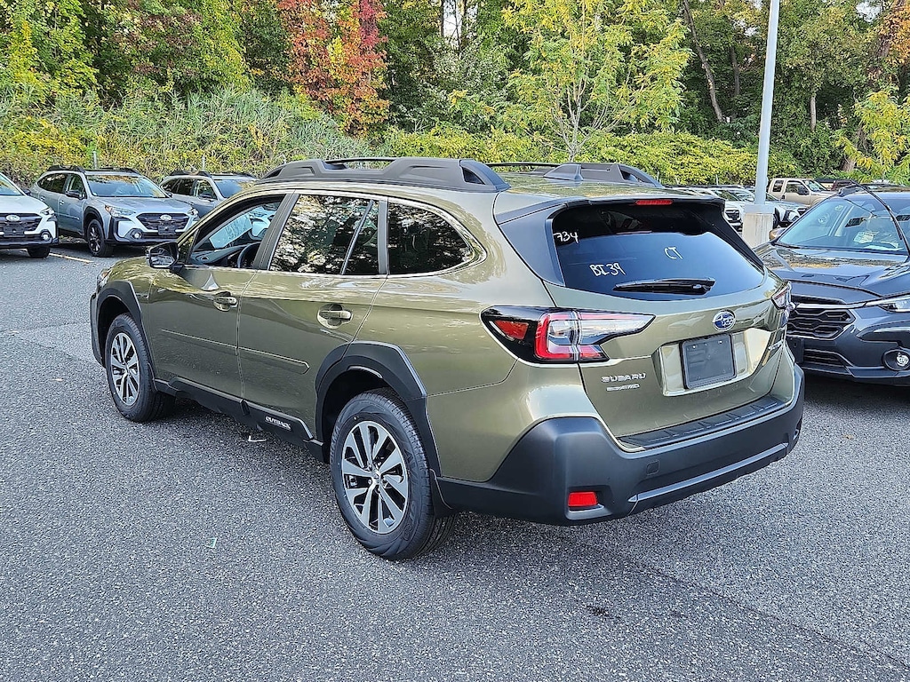 New 2025 Subaru Outback Premium SUV