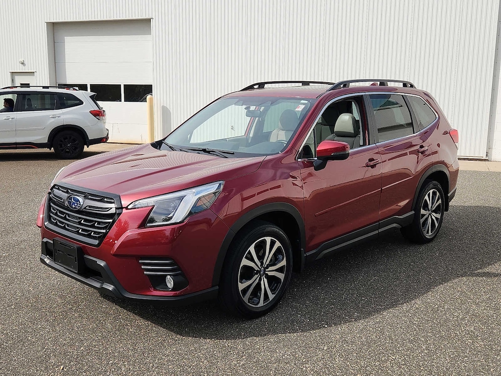 Used 2023 Subaru Forester Limited CVT