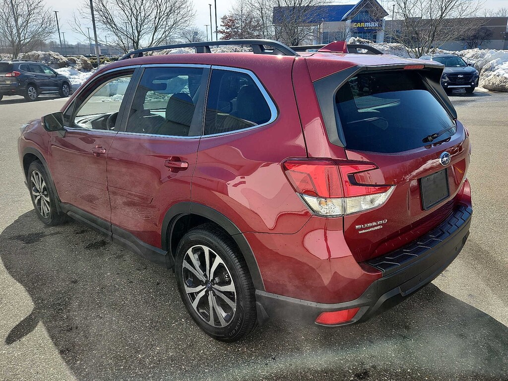 Used 2023 Subaru Forester Limited CVT