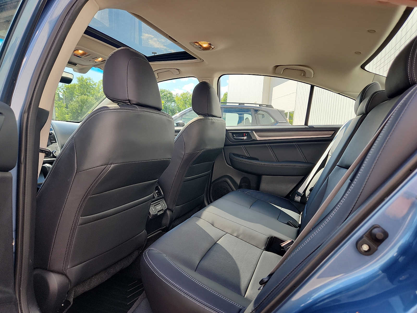 2018 Subaru Legacy Limited - Photo 10
