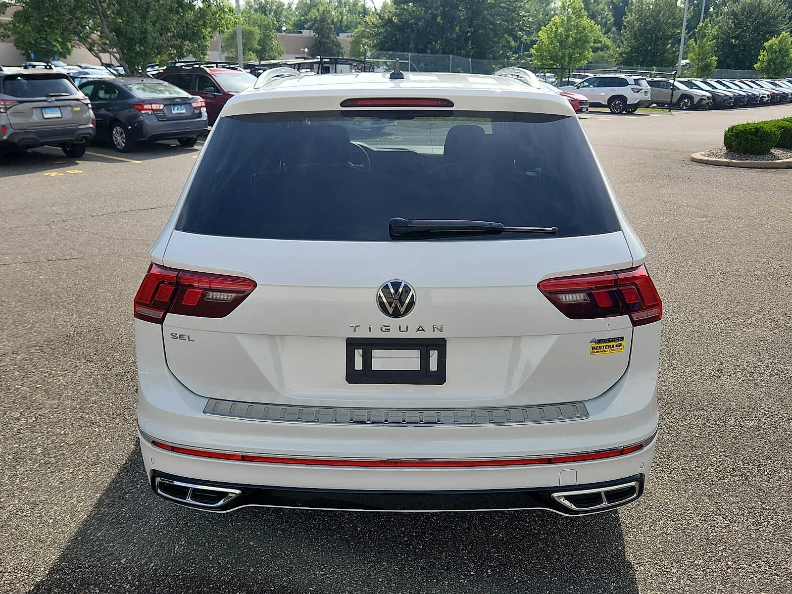 2024 Volkswagen Tiguan SEL R-LINE - Photo 5