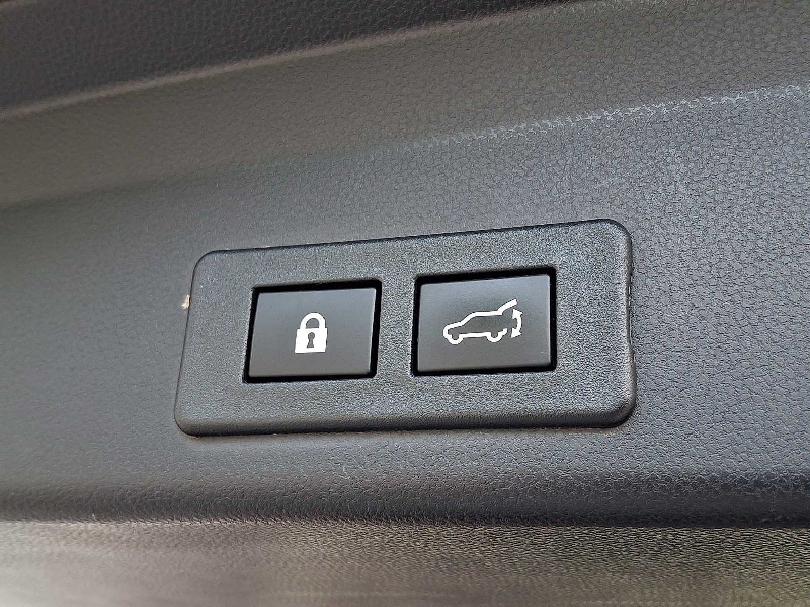 2025 Subaru Ascent Premium - Photo 28