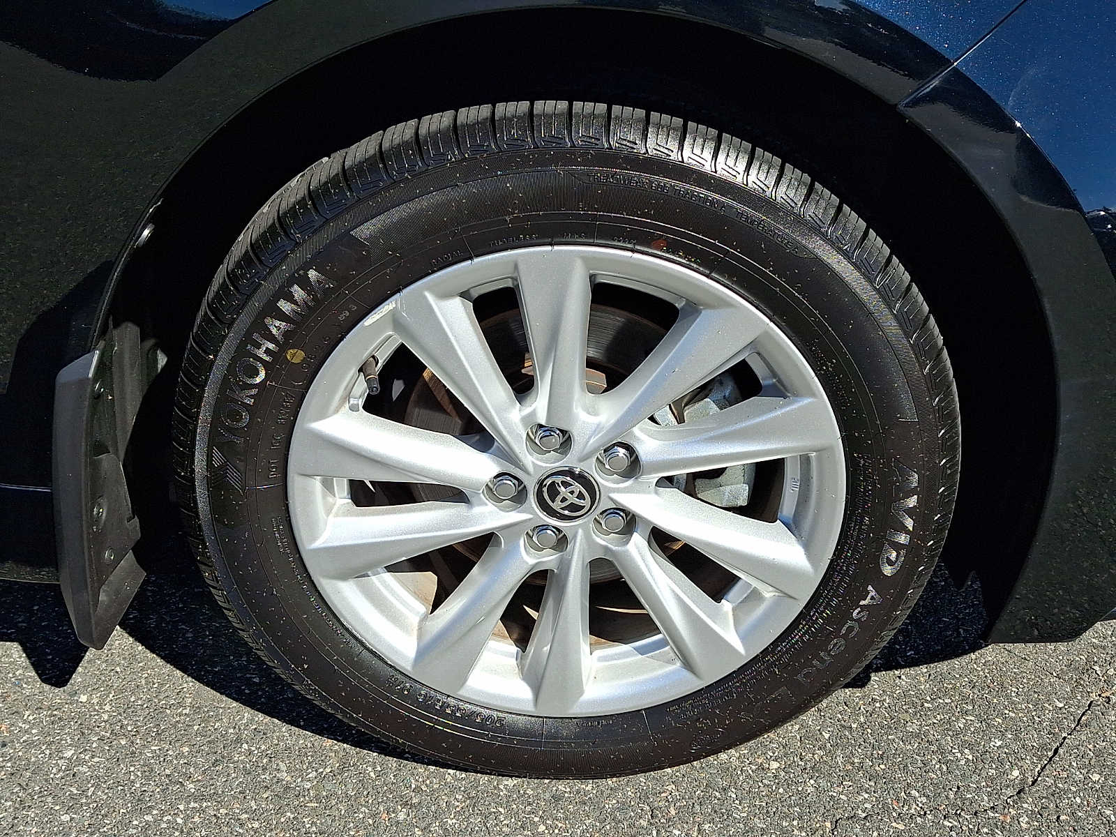 2024 Toyota Corolla LE - Photo 8