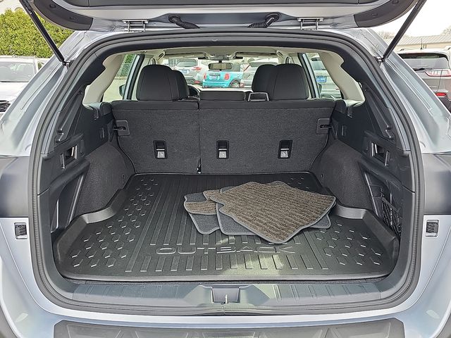2025 Subaru Outback Base - Photo 29
