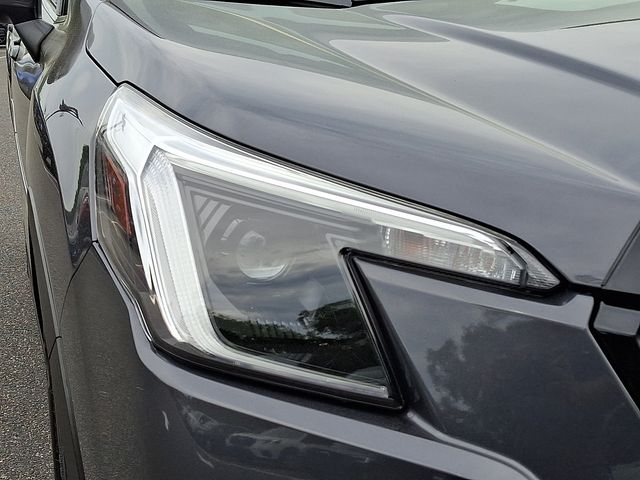 2022 Subaru Forester Limited - Photo 9