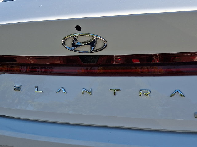2023 Hyundai Elantra Blue - Photo 30