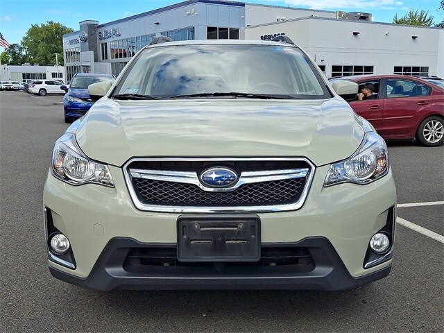 2017 Subaru Crosstrek 2.0i Premium photo 2
