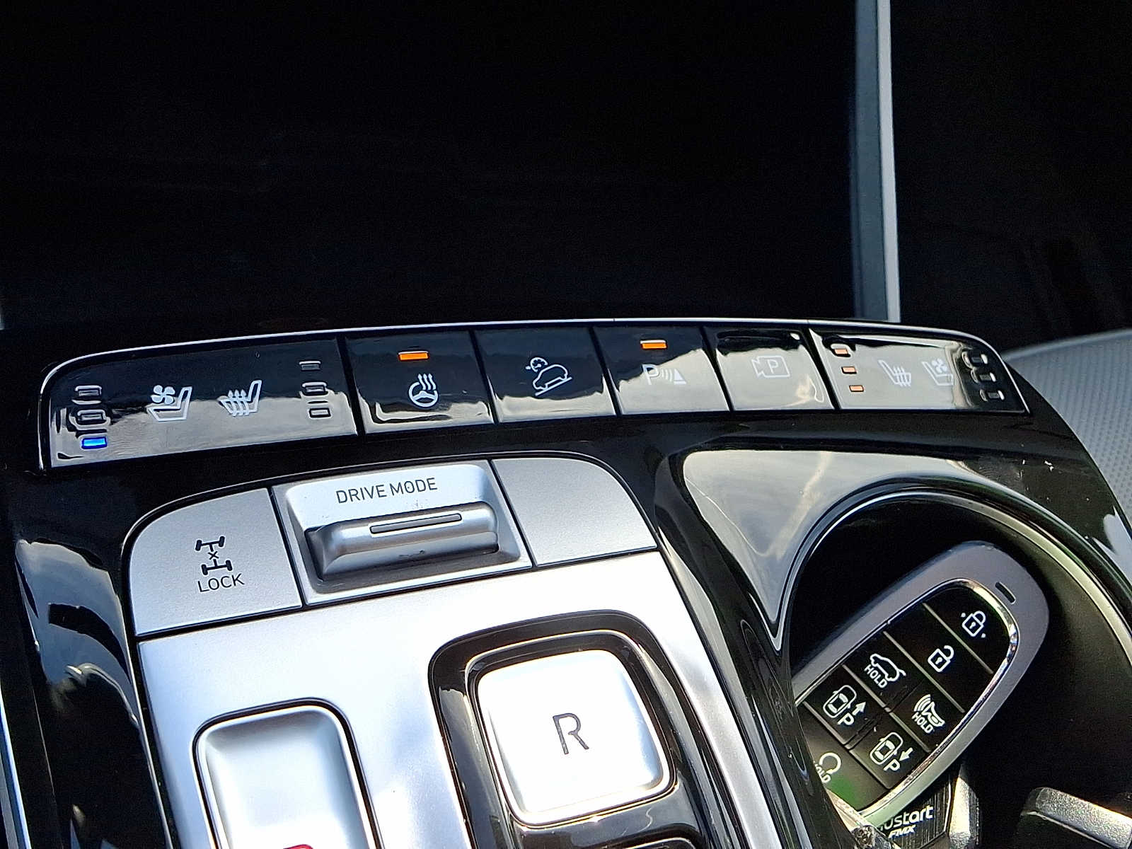 2022 Hyundai Tucson Limited - Photo 25