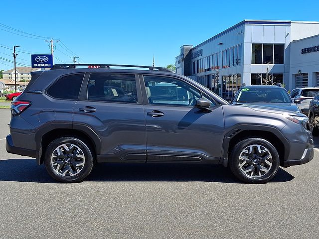 2025 Subaru Forester Premium - Photo 7