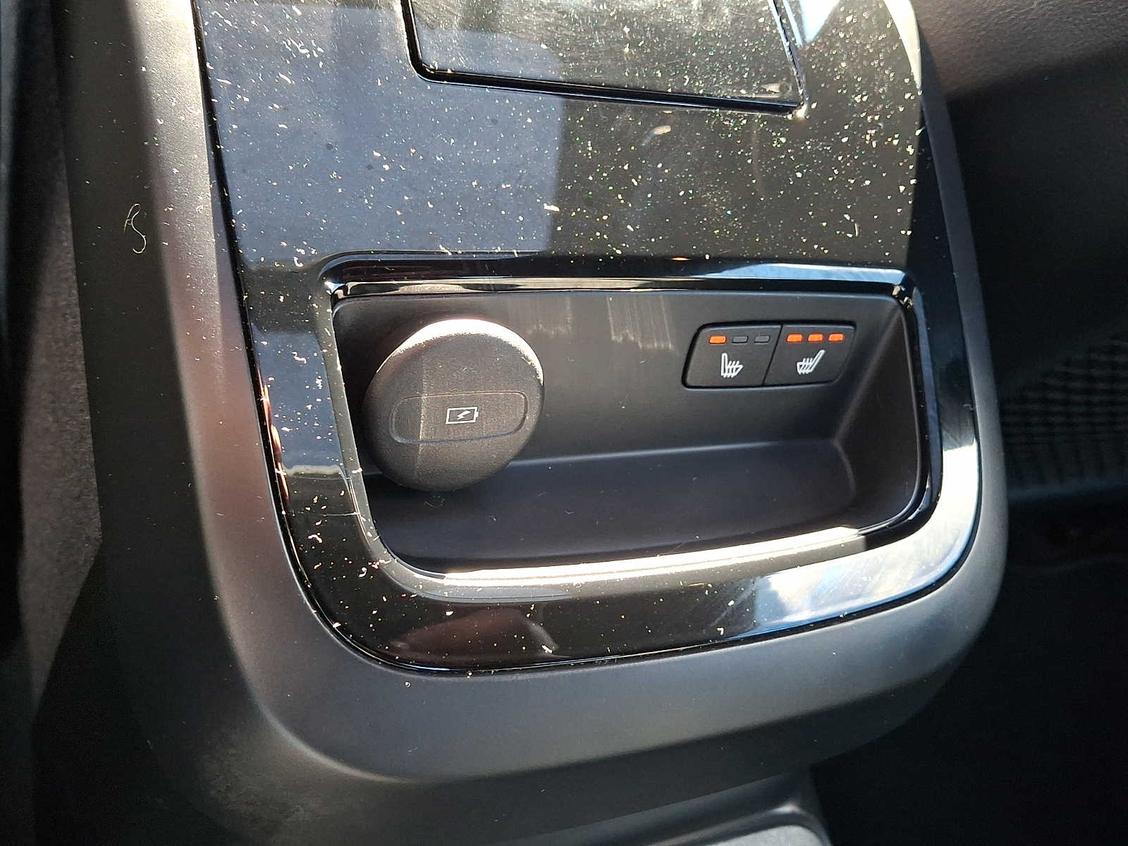 2024 Volvo S60 Plus - Photo 11