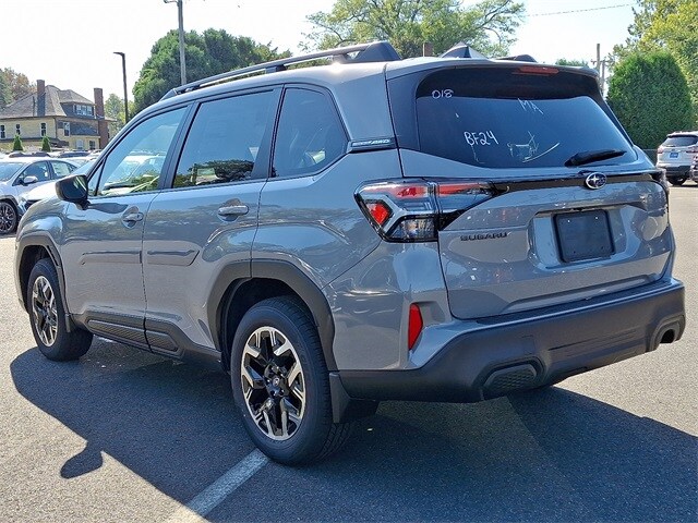 2025 Subaru Forester Premium Base photo 4