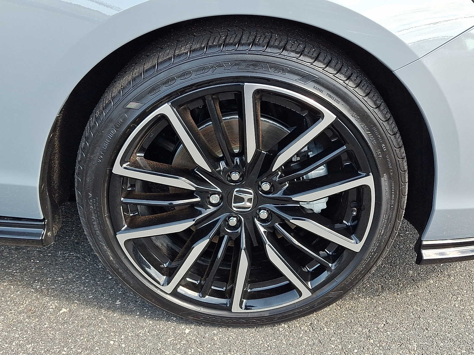 2026 Honda Accord Hybrid Touring - Photo 8