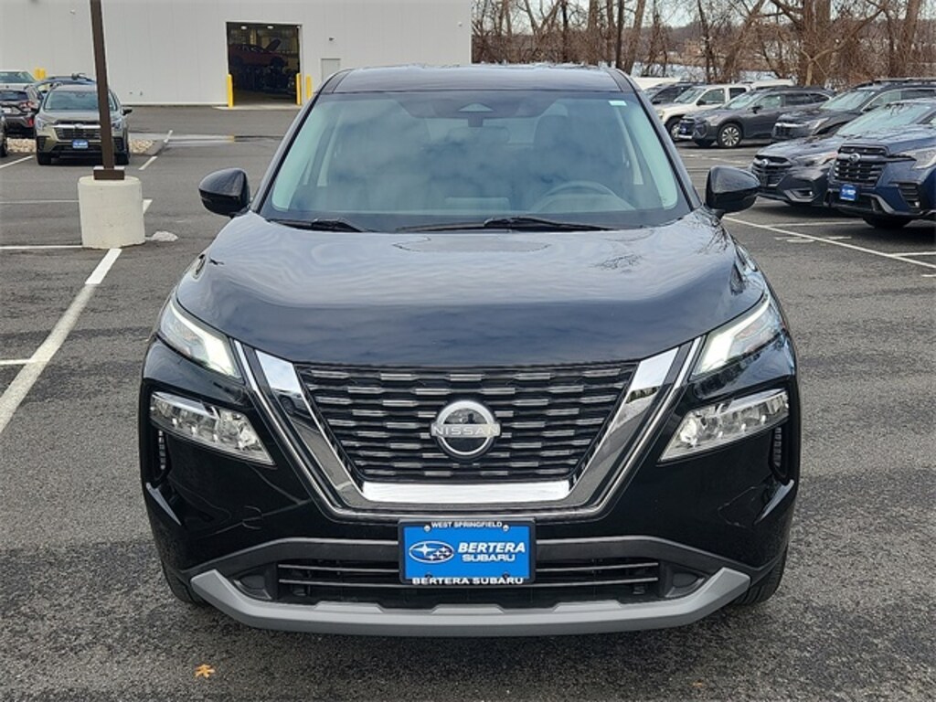 Used 2022 Nissan Rogue SV SUV
