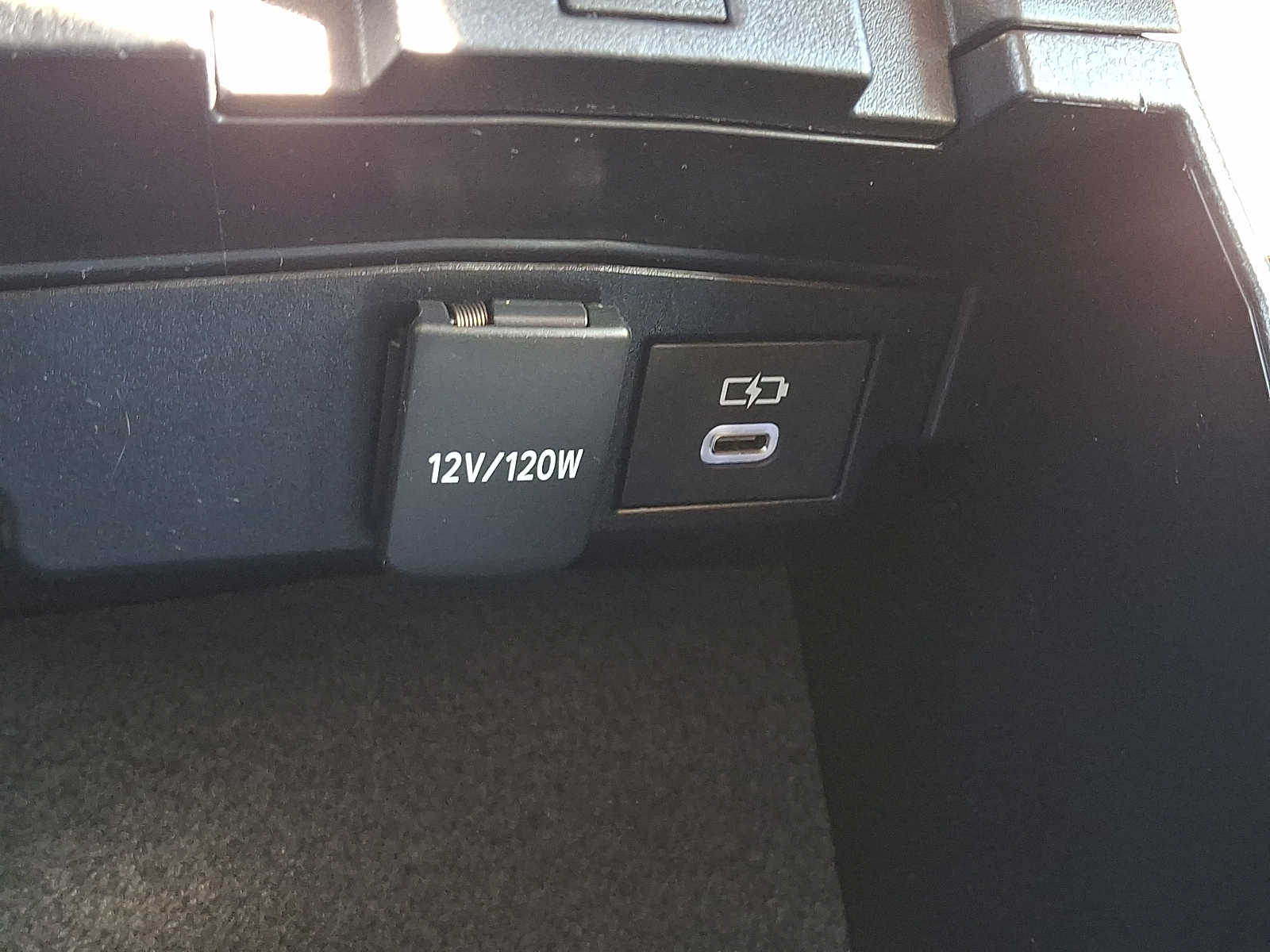 2024 Toyota Corolla LE - Photo 25