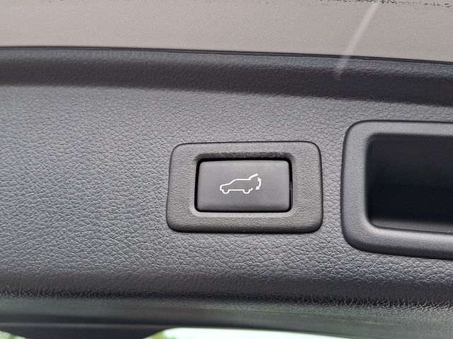 2018 Subaru Forester Limited - Photo 32