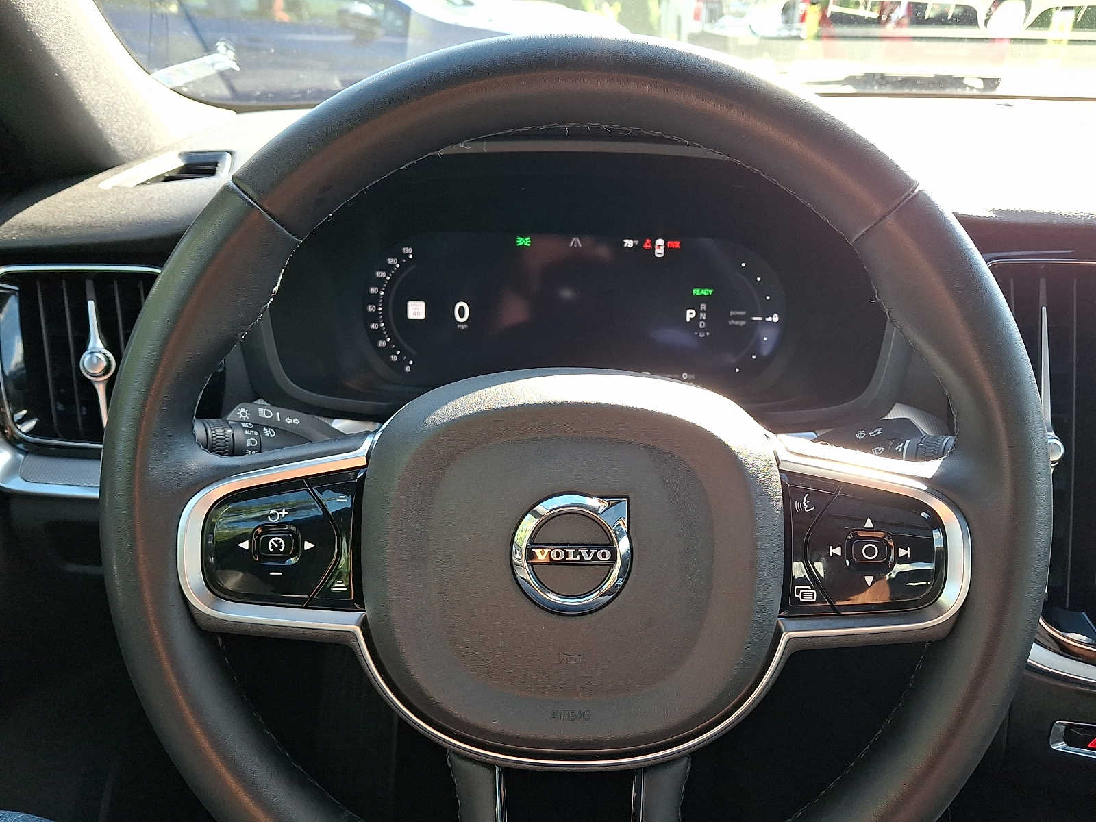 2024 Volvo S60 Plus - Photo 21