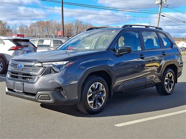 2025 Subaru Forester Base photo 2