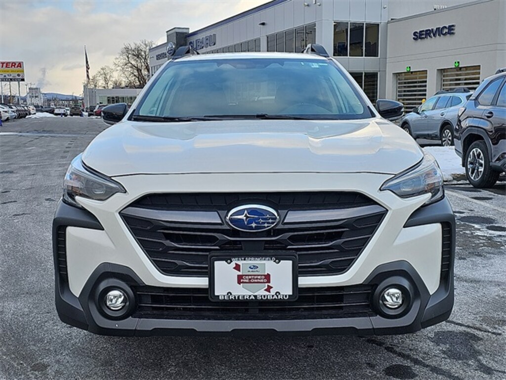 Used 2025 Subaru Outback Premium SUV
