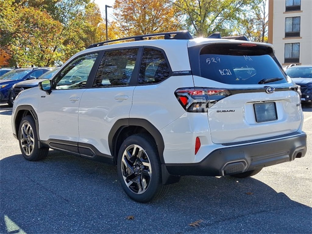 New 2025 Subaru Forester Hybrid Limited SUV