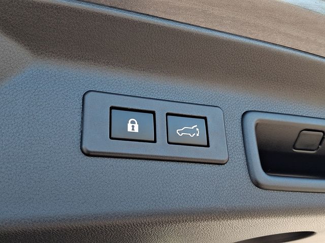 2025 Subaru Forester Premium - Photo 30