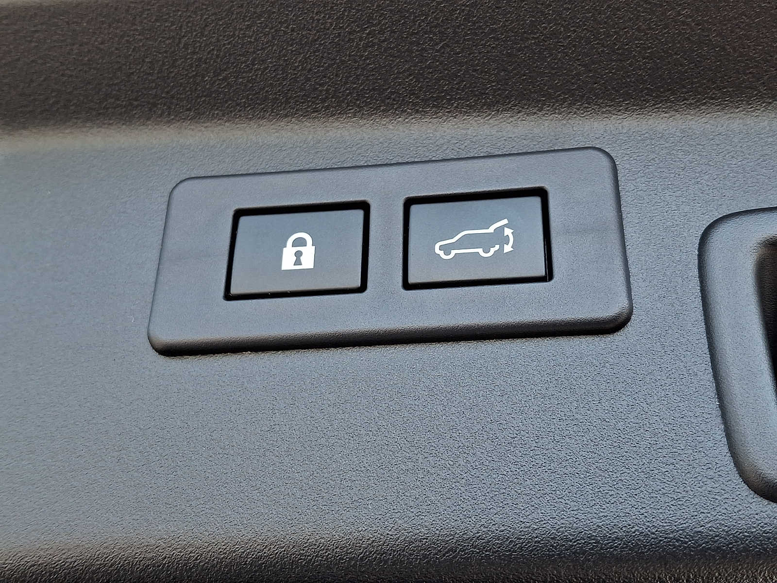 2026 Subaru Outback Limited - Photo 31