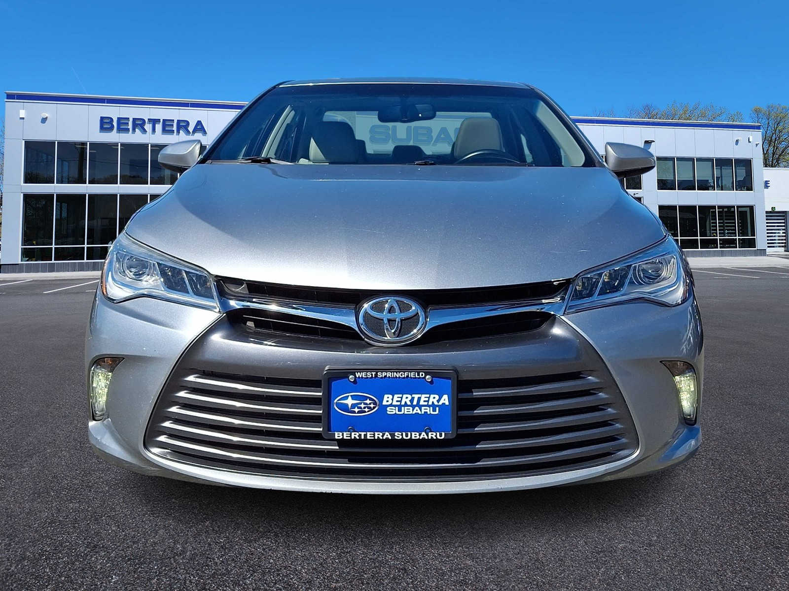 Used 2015 Toyota Camry XLE with VIN 4T1BK1FK4FU560666 for sale in West Springfield, MA