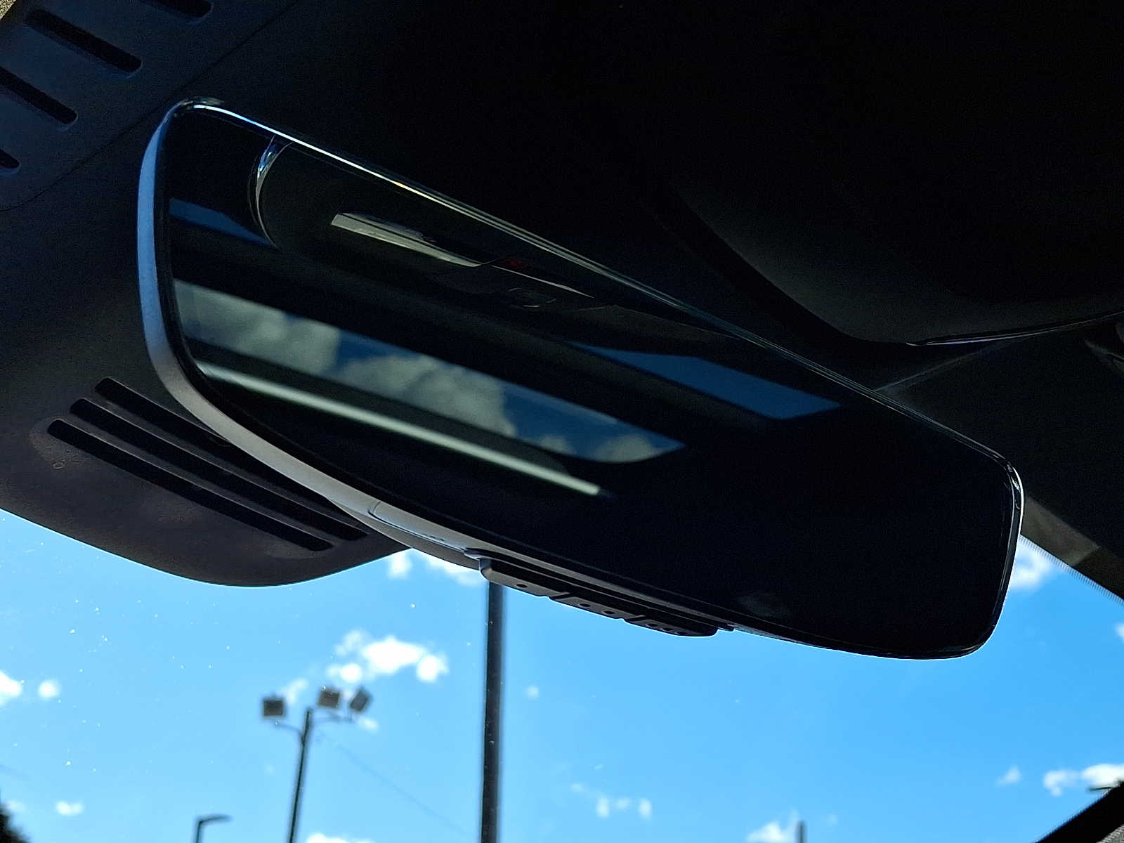 2024 Volvo S60 Plus - Photo 28