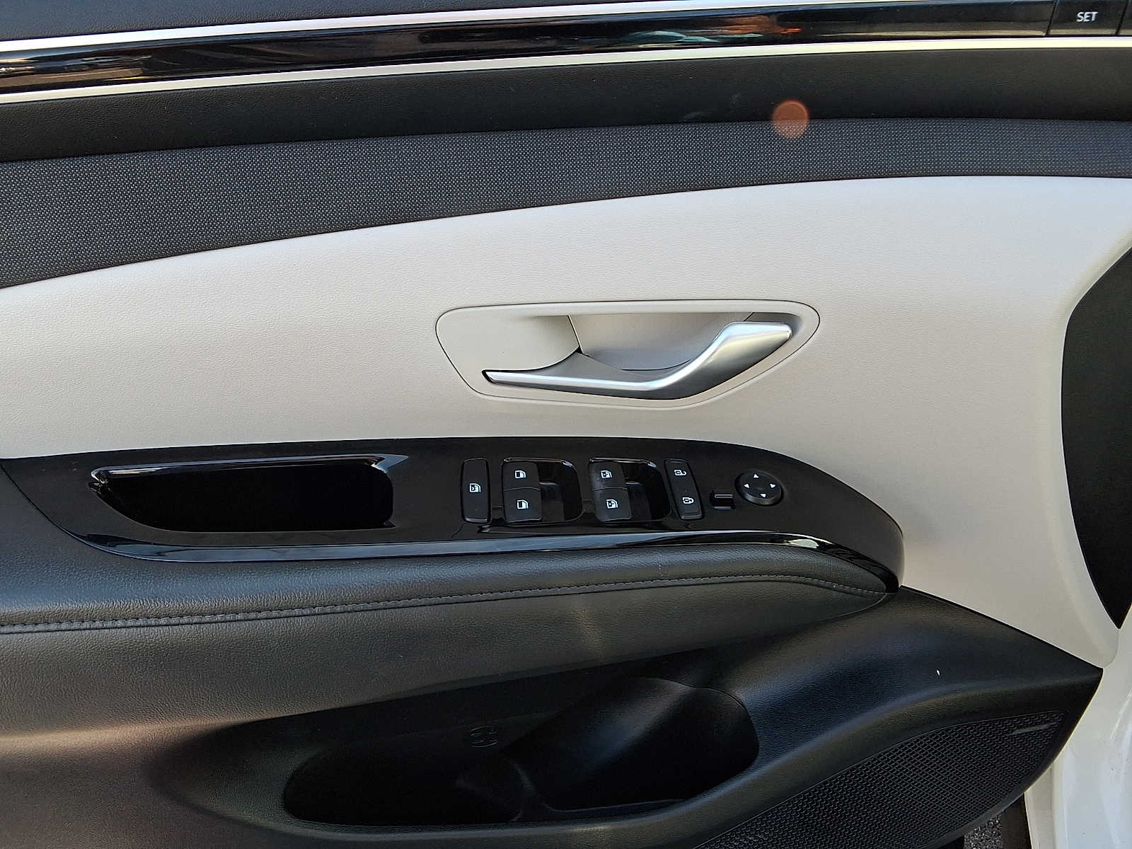 2022 Hyundai Tucson Limited - Photo 13