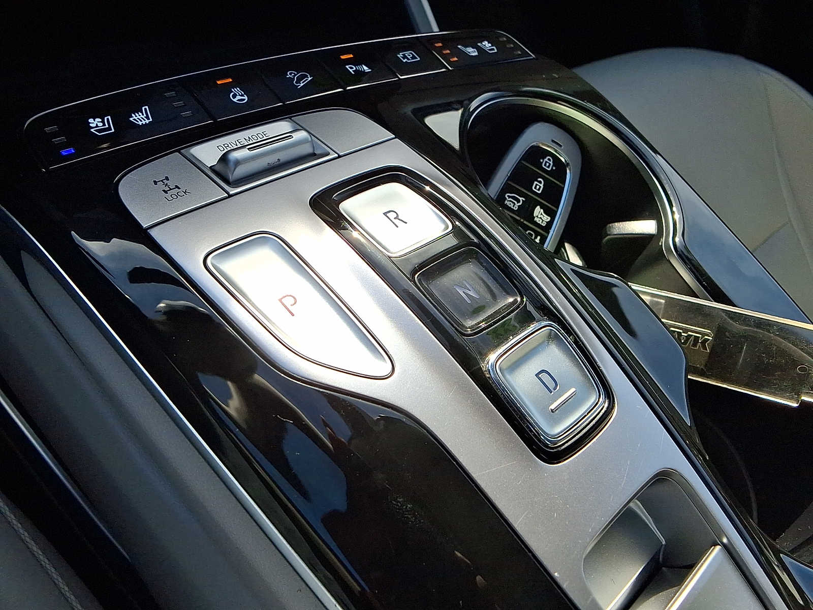 2022 Hyundai Tucson Limited - Photo 16