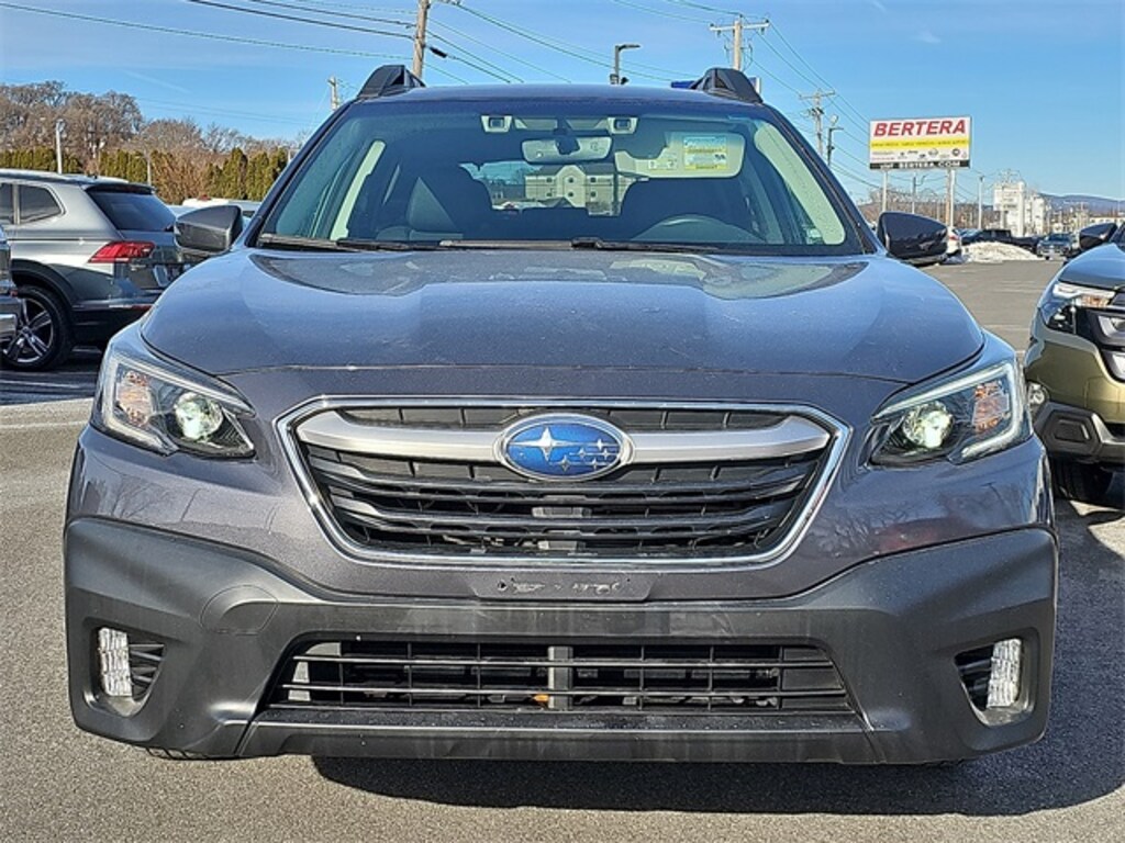 Used 2022 Subaru Outback Premium SUV