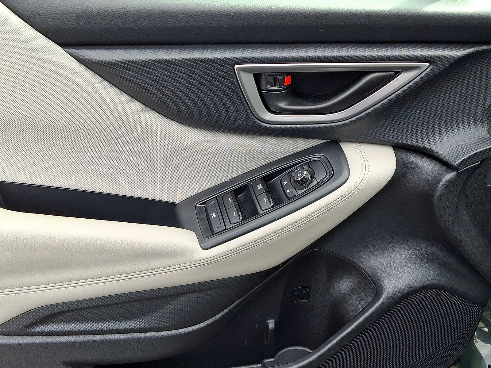 2024 Subaru Forester Base - Photo 12