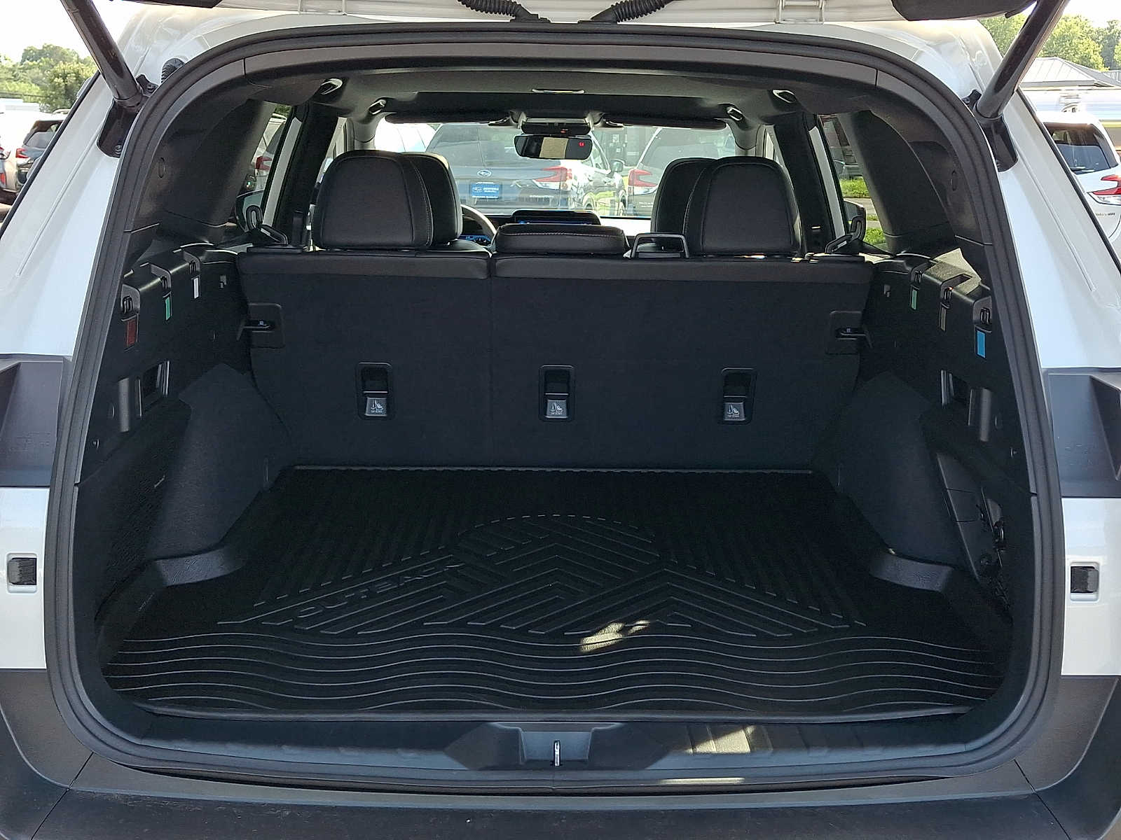 2026 Subaru Outback Limited - Photo 30