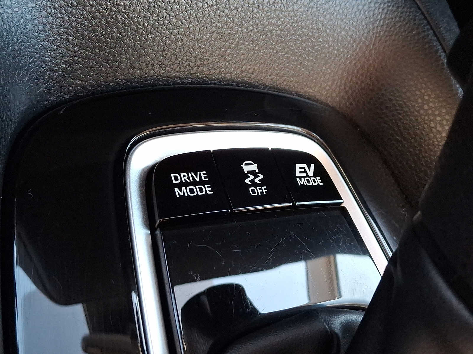 2024 Toyota Corolla LE - Photo 23
