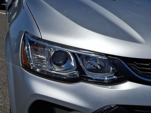 2017 Chevrolet Sonic LT - Photo 9