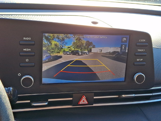 2023 Hyundai Elantra Blue - Photo 17