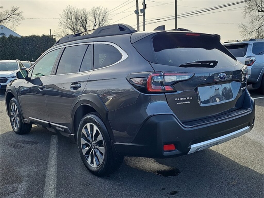 Used 2023 Subaru Outback Limited SUV