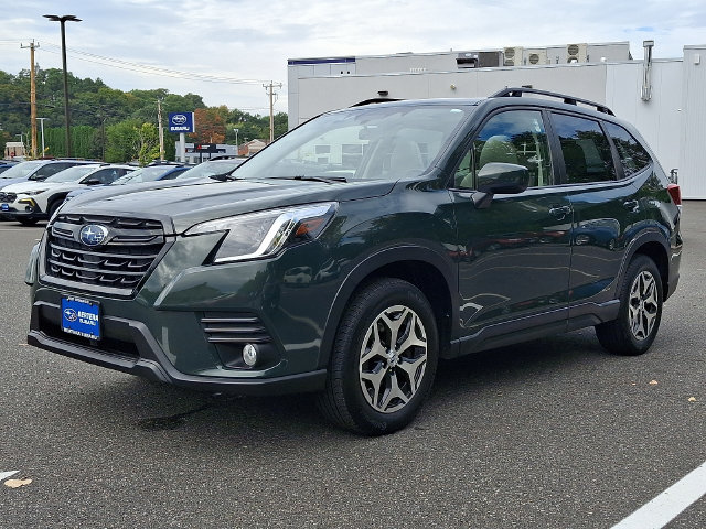 Used 2023 Subaru Forester Premium CVT
