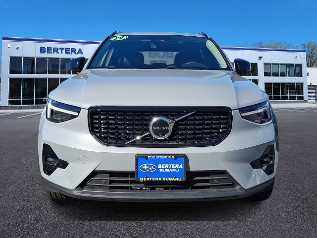 Used 2024 Volvo XC40 Plus Dark Theme B5 AWD