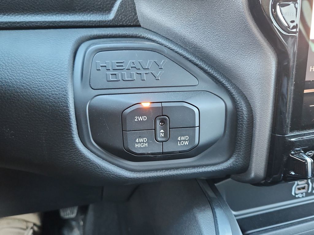 2026 RAM 2500 Laramie - Photo 25