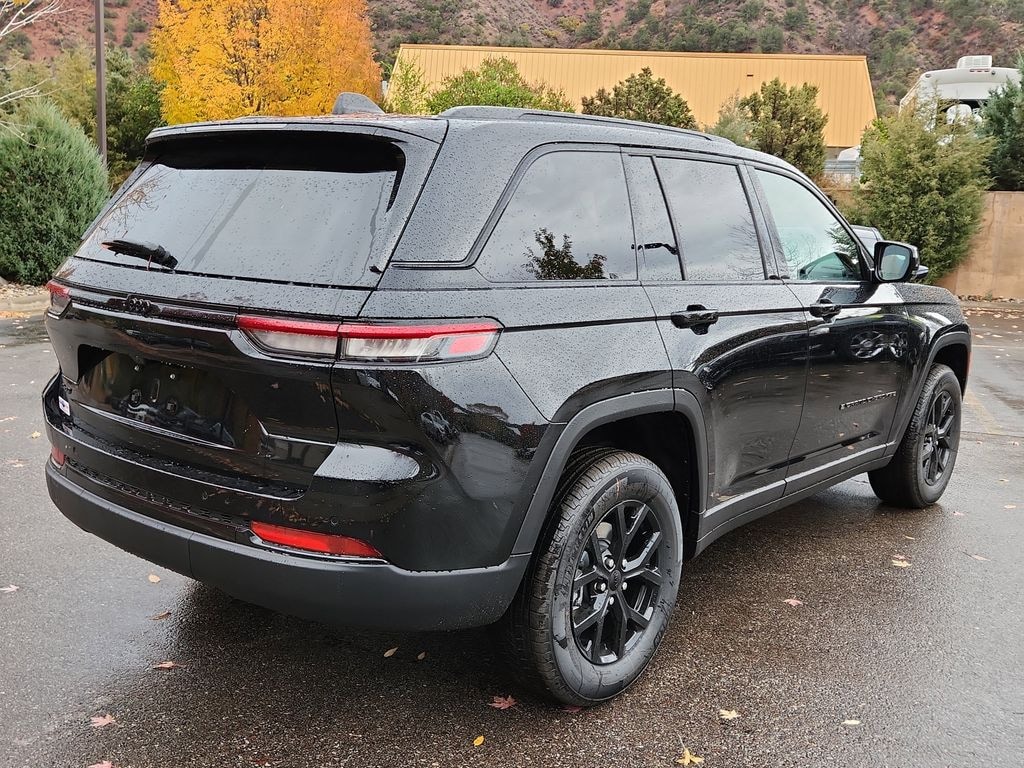 New 2025 Jeep Grand Cherokee ALTITUDE 4X4 Sport Utility